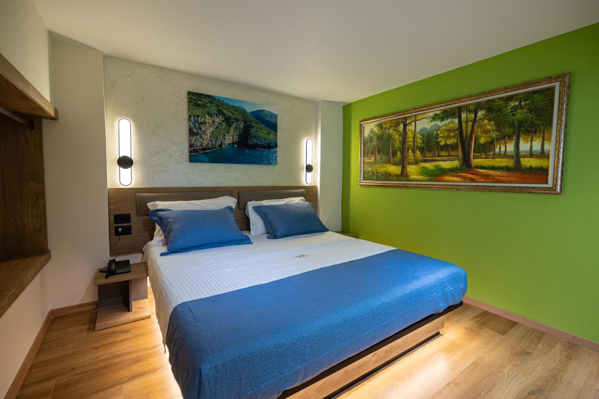 Mustafa Suites Vlorë Buitenkant foto